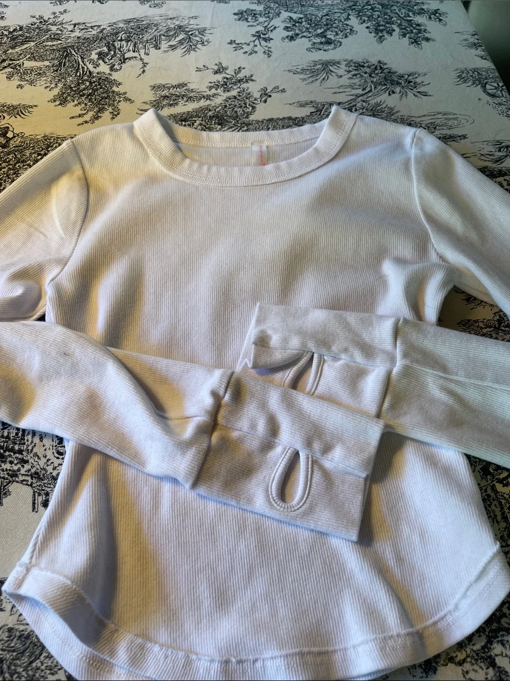 Free people movement stretchy white cropped top - Picture 2 of 6